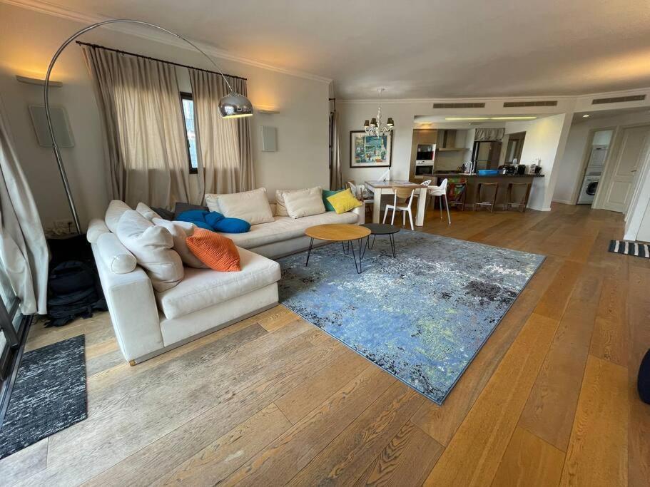 Beautiful Penthouse W/Amazing View, Prime Location Apartment Ramat Gan Exterior photo