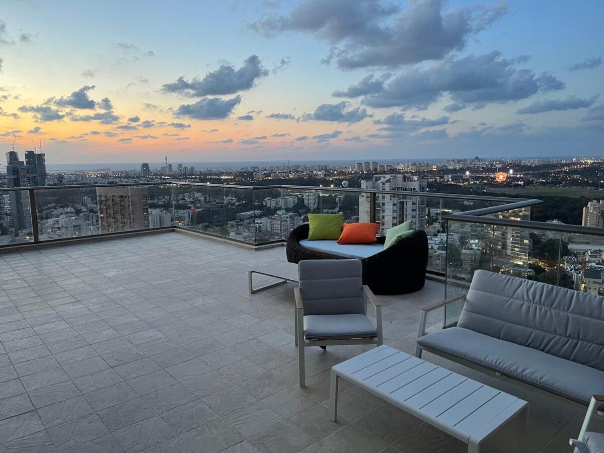 Beautiful Penthouse W/Amazing View, Prime Location Apartment Ramat Gan Exterior photo